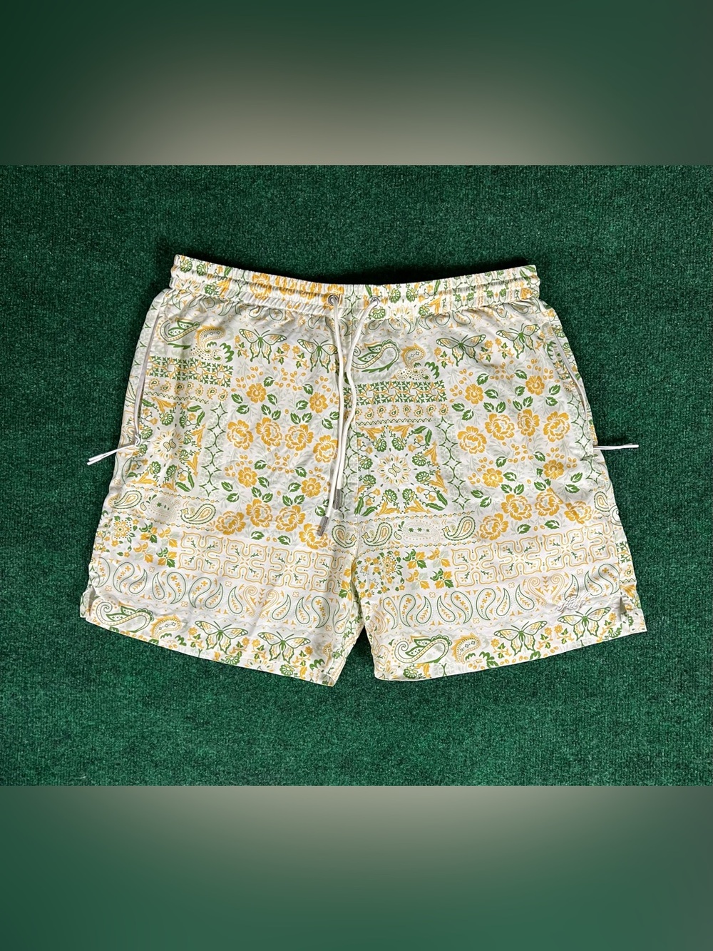 Kith Floral Bandana Active Shorts White Yellow Green Silk/Lyocell | Men's XL